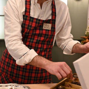 Delantal Scottish unisex (tonos rojos)